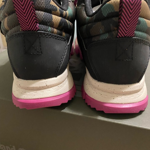 Timberland Garrison Trail Waterproof mid hikers , 7.5 - Picture 13 of 14